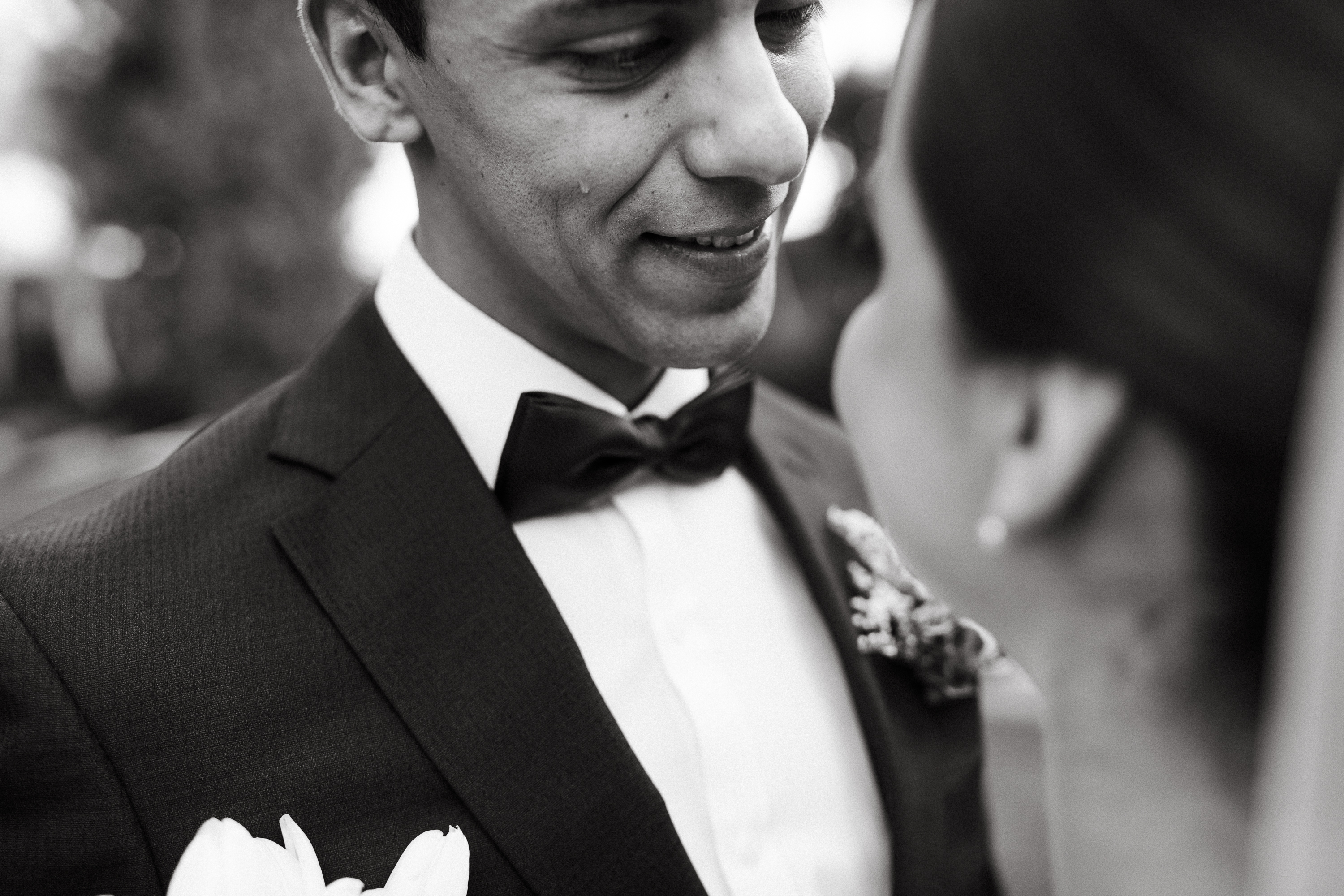 Newlyweds portrait — destination wedding photography by David Tovar